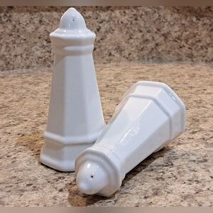 Vintage Pfaltzgraff Salt & Pepper Shakers Heritage White Stoneware Lighthouse